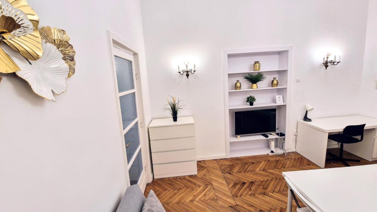 Apartment Unikatowe !sienkiewicza Park 116 M Off Piotrkowska 3 Bedrooms